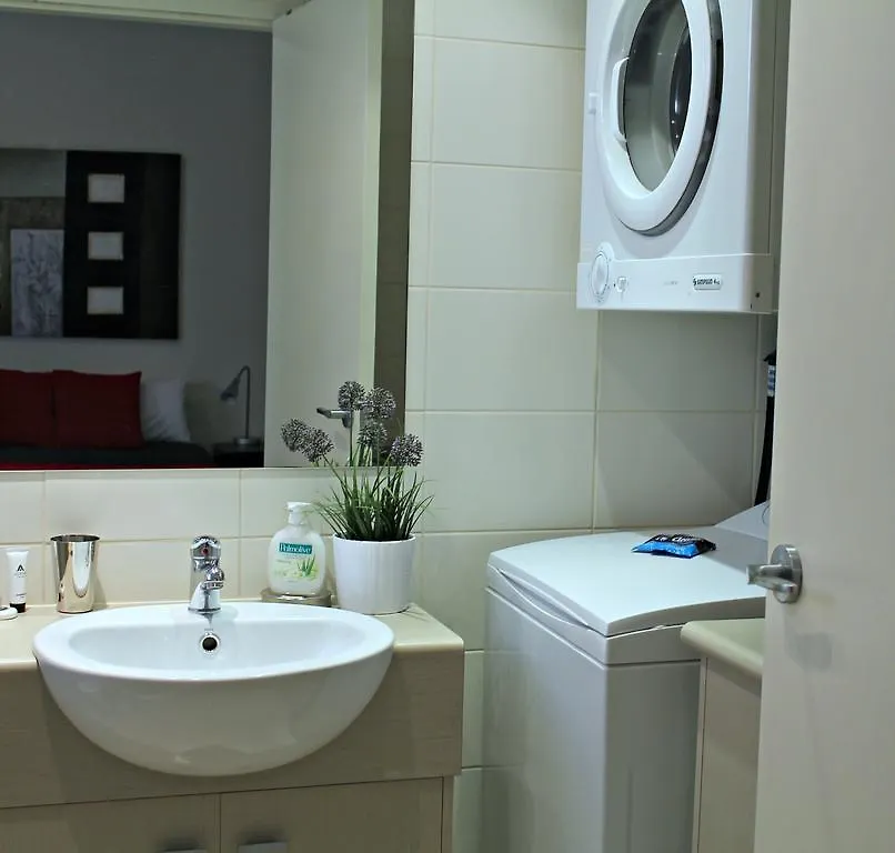 Adelaide Dress Circle Apartments - Childers Street 4*,  Australia