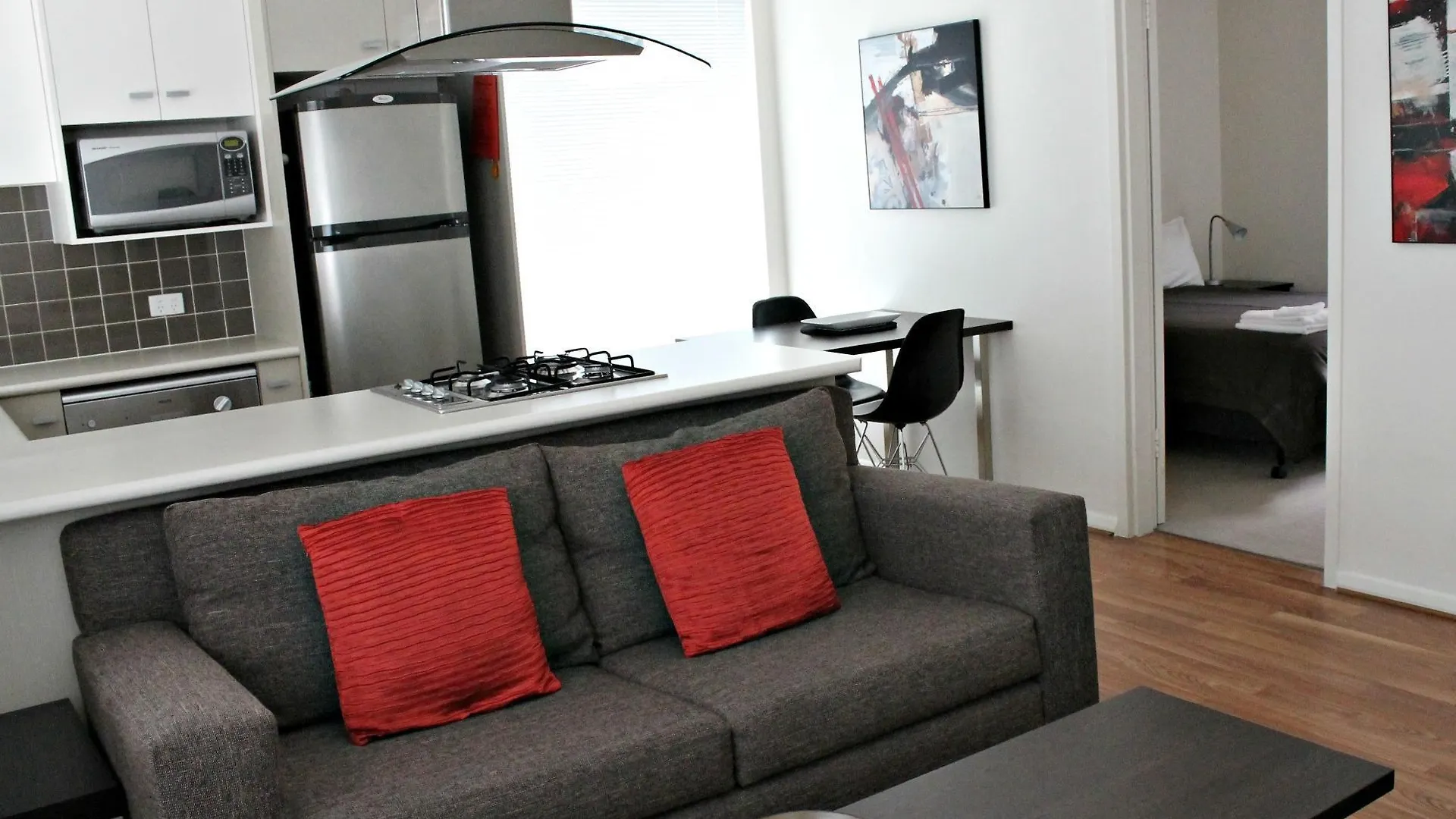 Adelaide Dress Circle Apartments - Childers Street 4*,