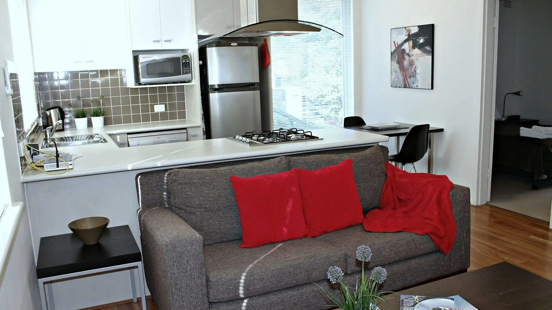 Adelaide Dress Circle Apartments - Childers Street 4*,