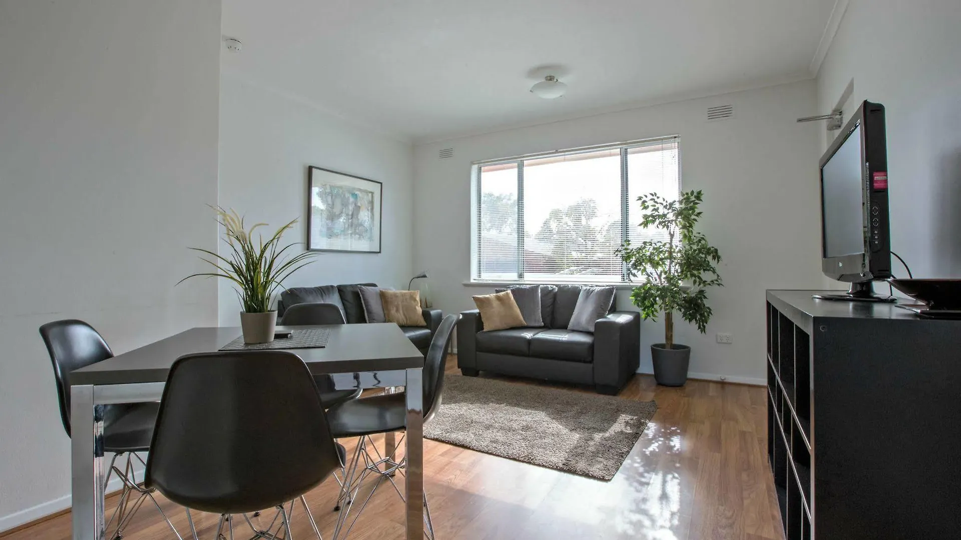 Adelaide Dress Circle Apartments - Childers Street