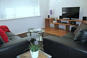 Adelaide Dress Circle Apartments - Childers Street Aparthotel